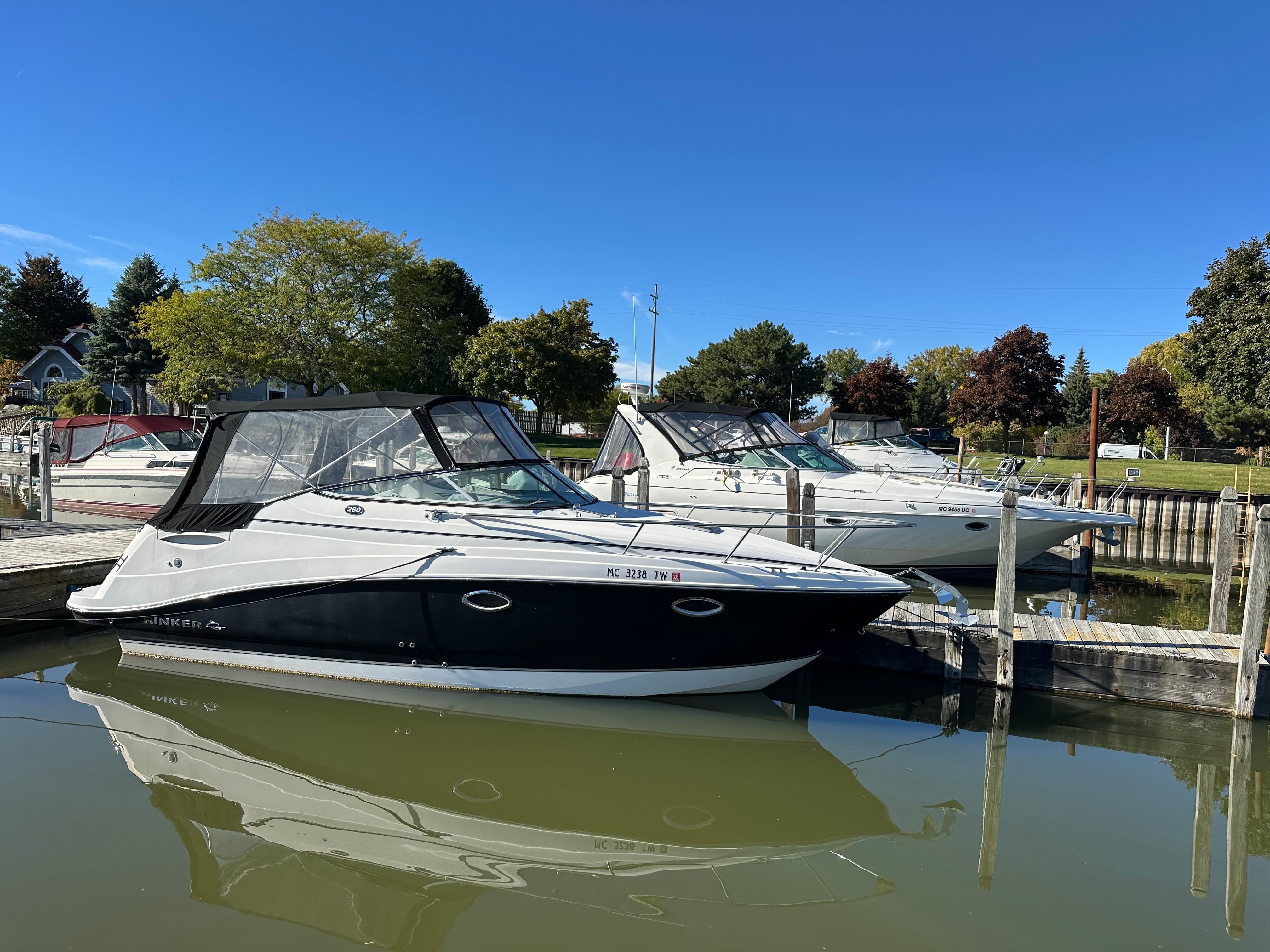 2014 Rinker 280 Express Cruiser