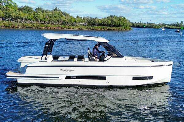 2026 De Antonio Yachts D32