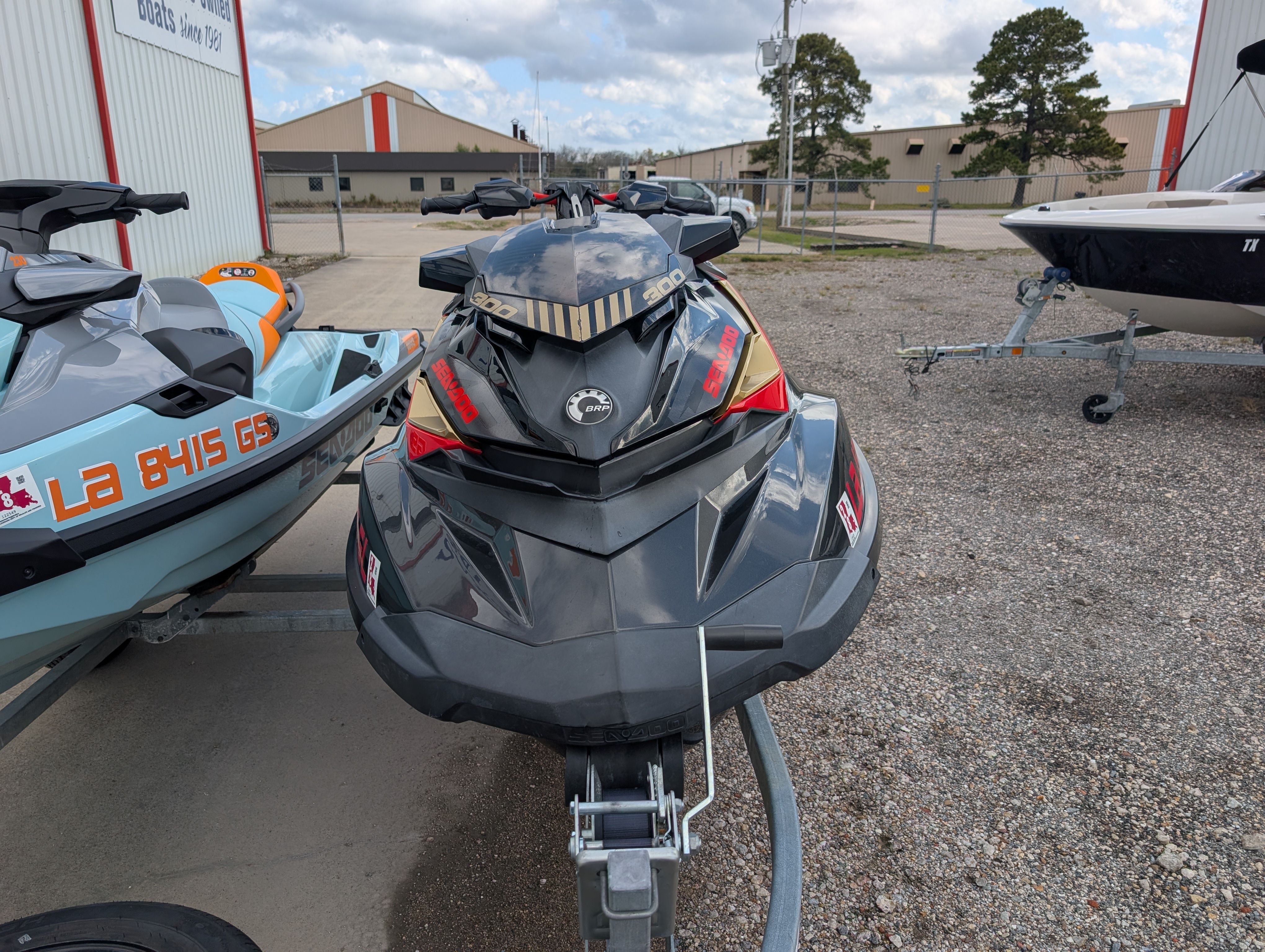 2019 SEA-DOO 300 RXT - Image 4