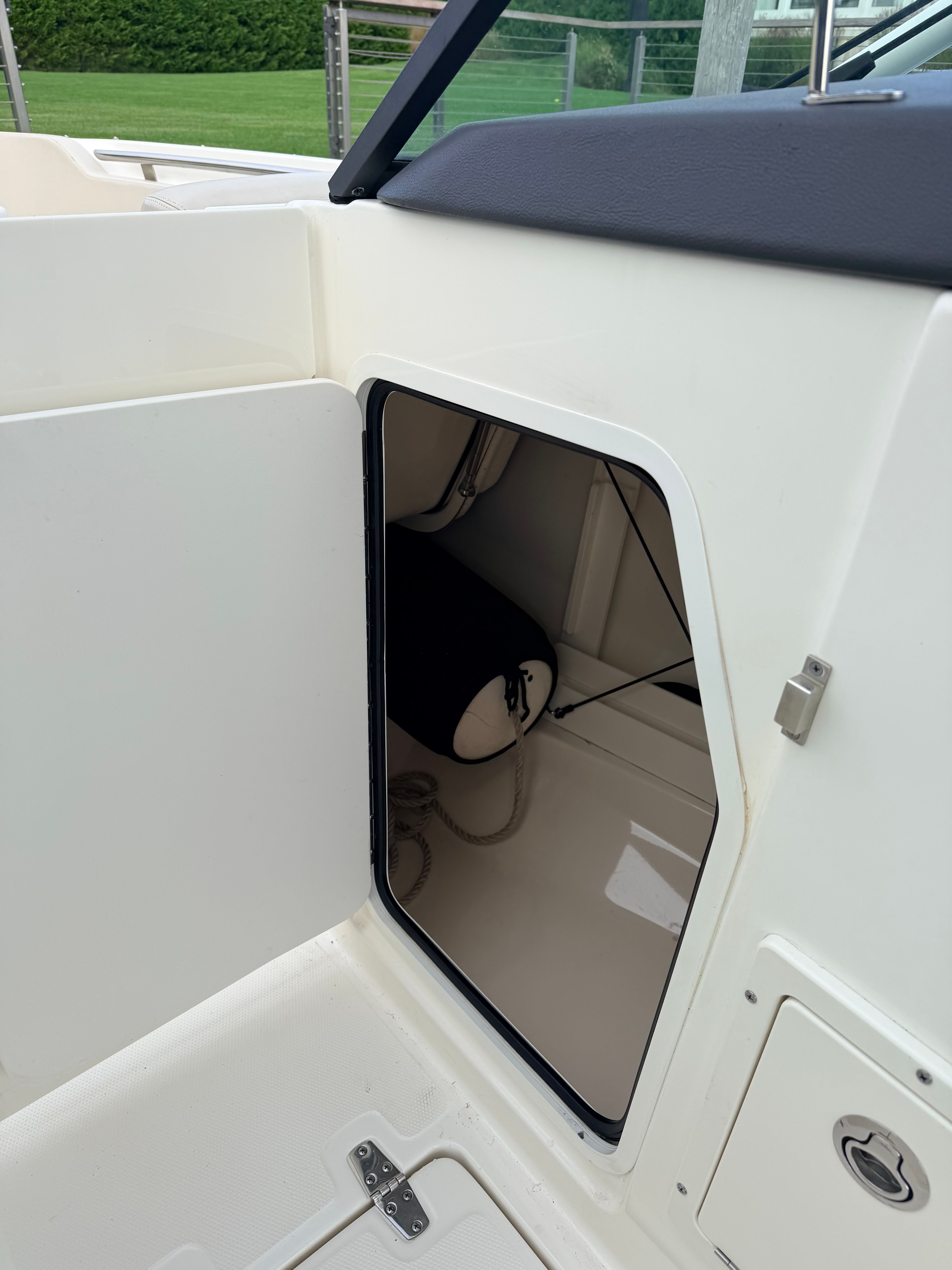 2019 Boston Whaler 270 Vantage - 20