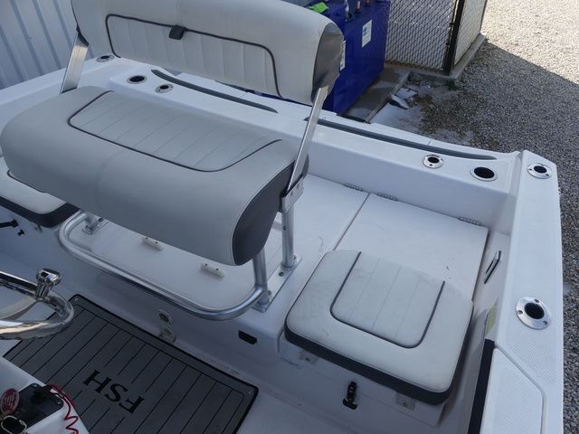 2020 Yamaha Boats 210 FSH Deluxe - 17