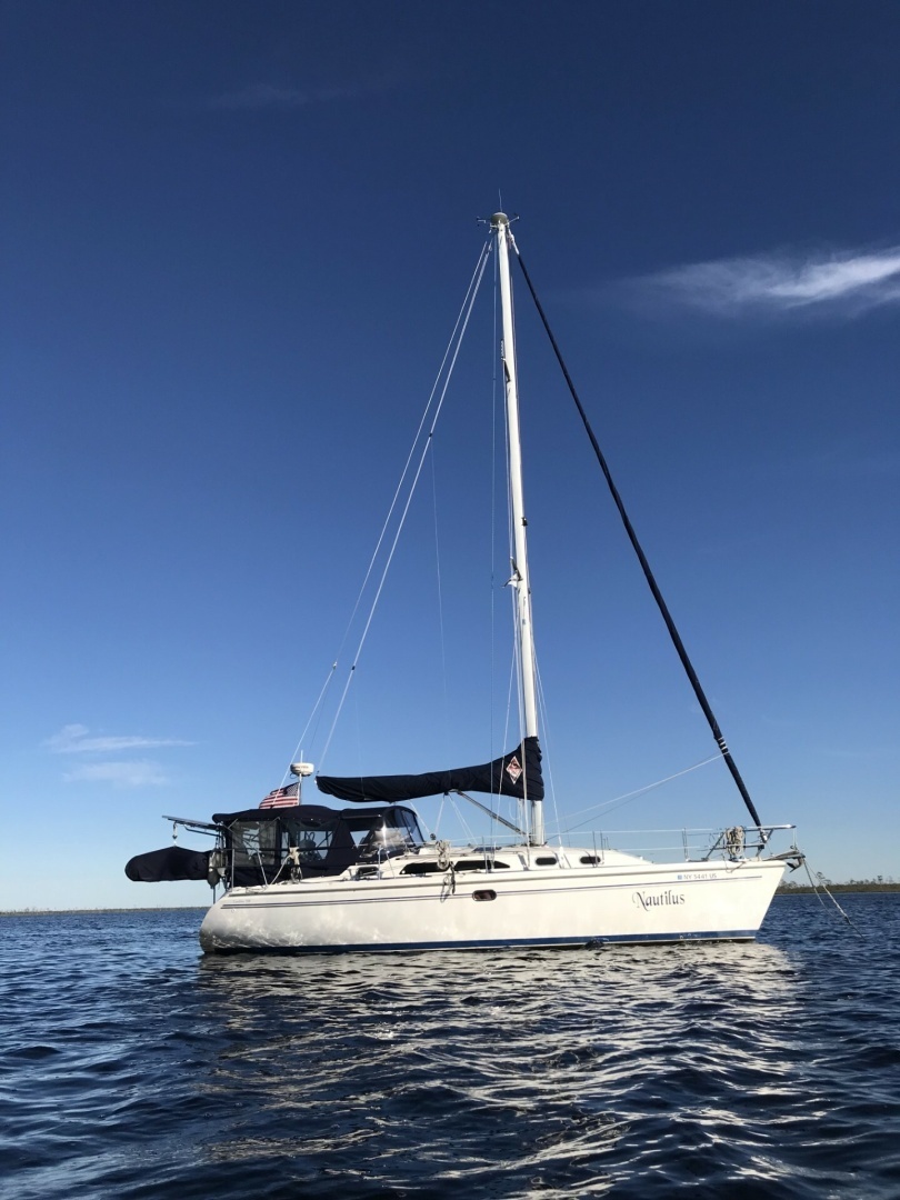 2004 Catalina Catalina 350 - Image 3