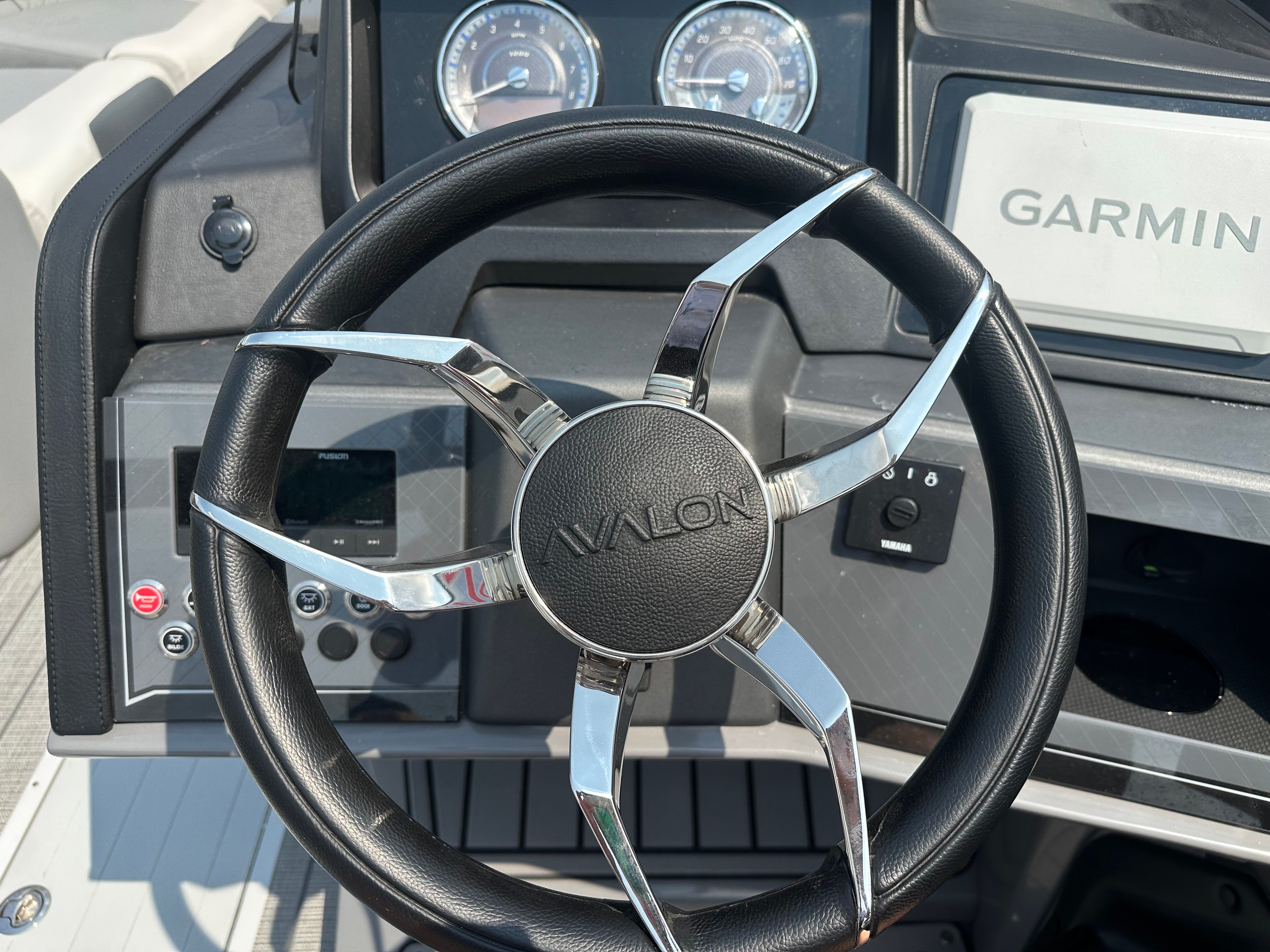 2025 Avalon Catalina Quad Lounge Shift - 23' - 20