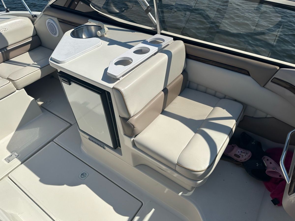2001 Regal 2550 LSC - 5
