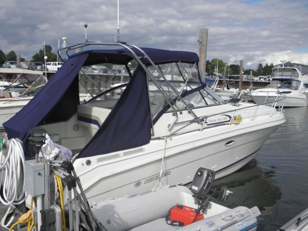 1999 Rinker Fiesta Vee 280