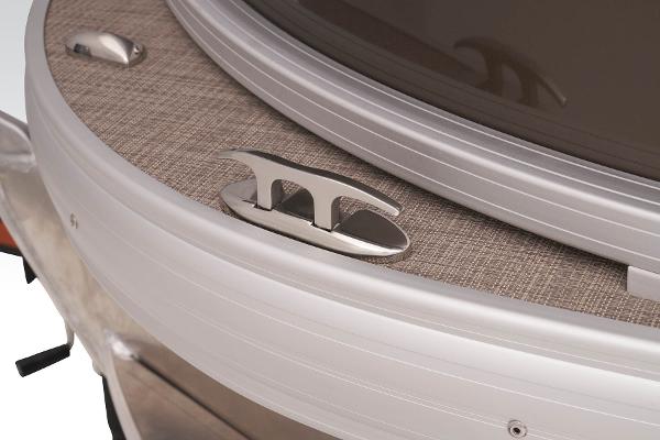 2023 Sun Tracker SportFish 20 DLX - 21