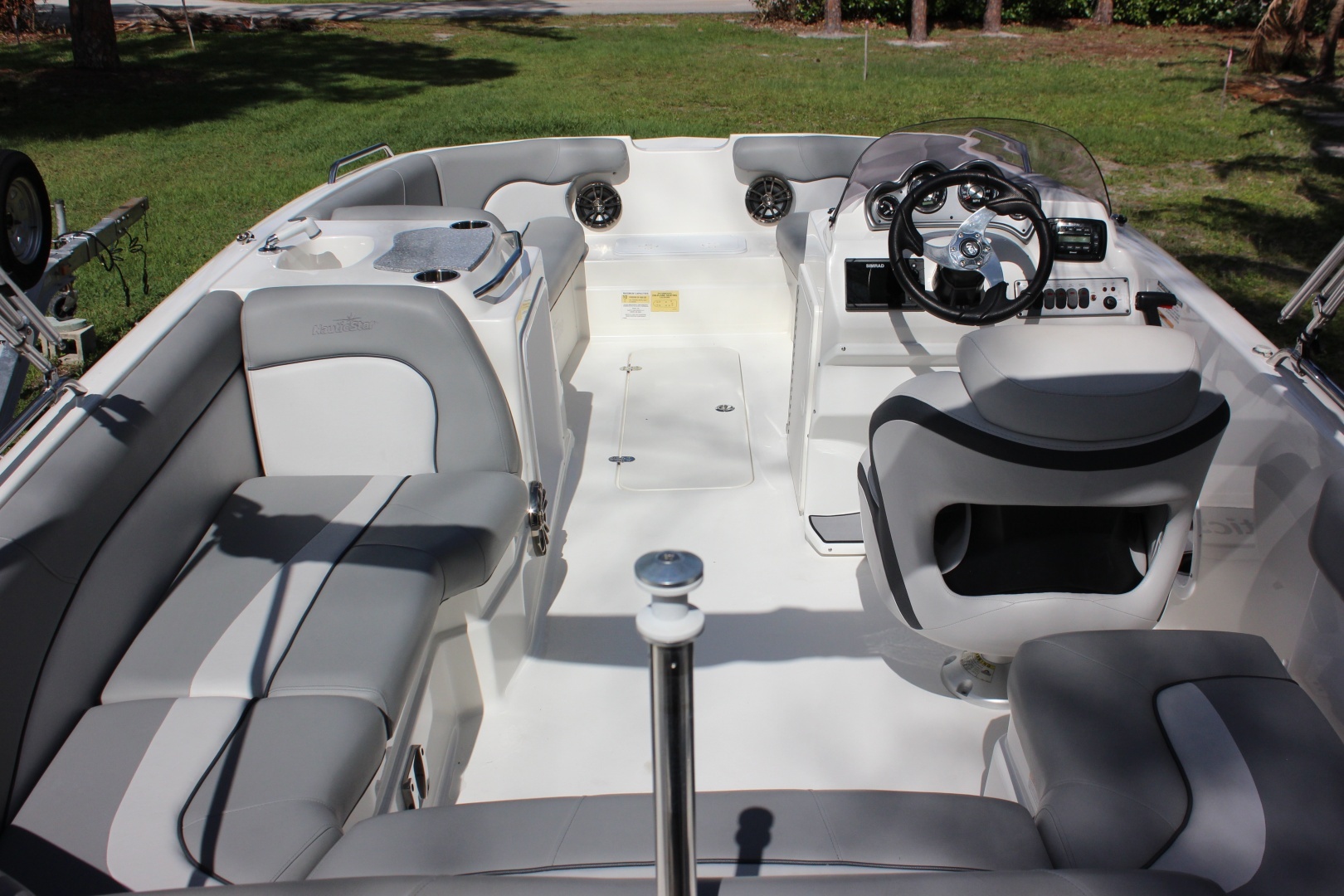 2022 NauticStar 203SC - Image 9