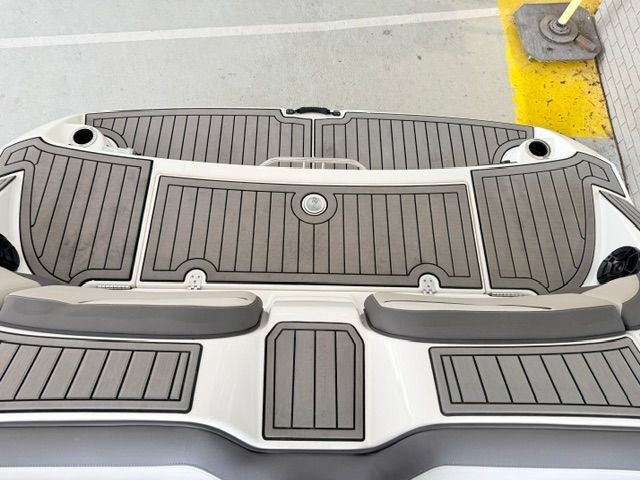 2019 Yamaha Boats 212 Limited S - 4