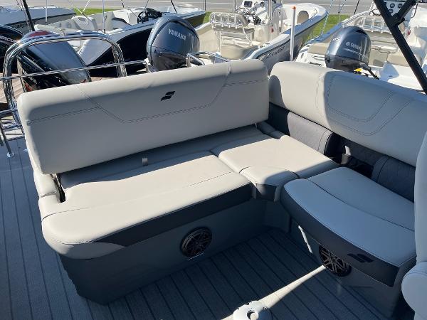 2024 Starcraft SLS 3 Q DH boat with comfortable seating and Yamaha engines.