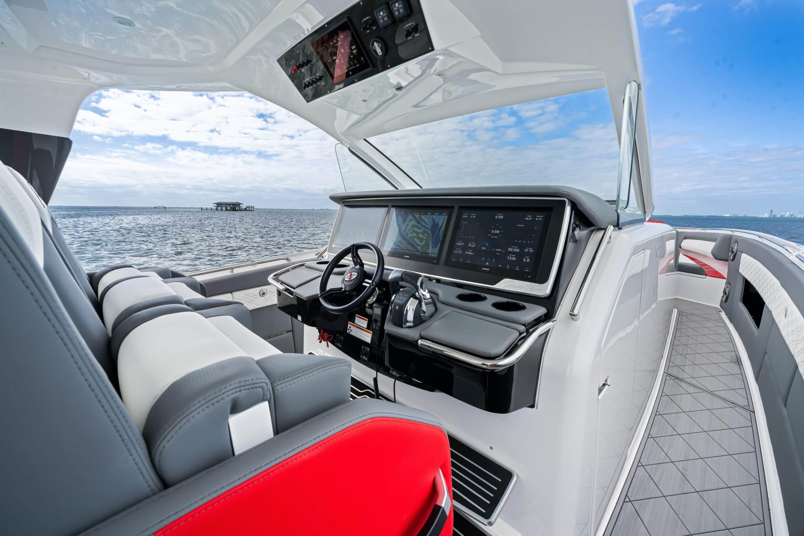 2022 Cigarette 42' Auroris - 27