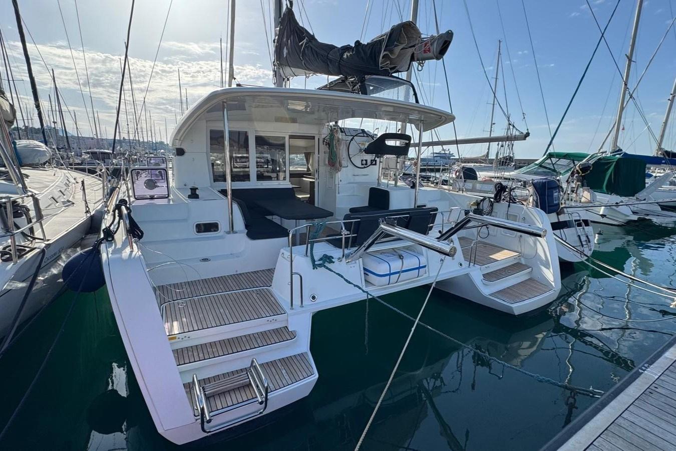 2019 Lagoon 40