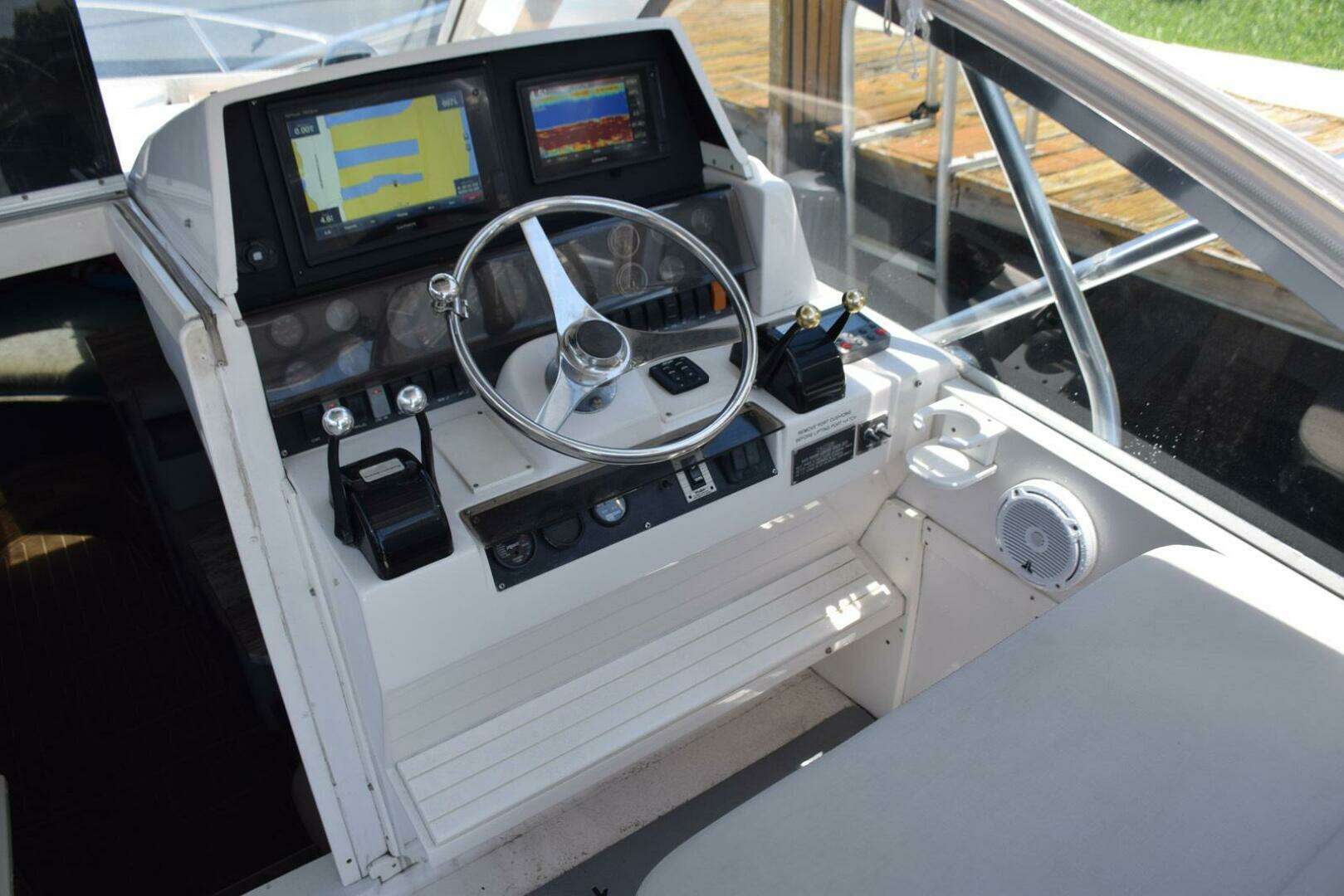 1995 Blackfin Combi 33 - Image 12