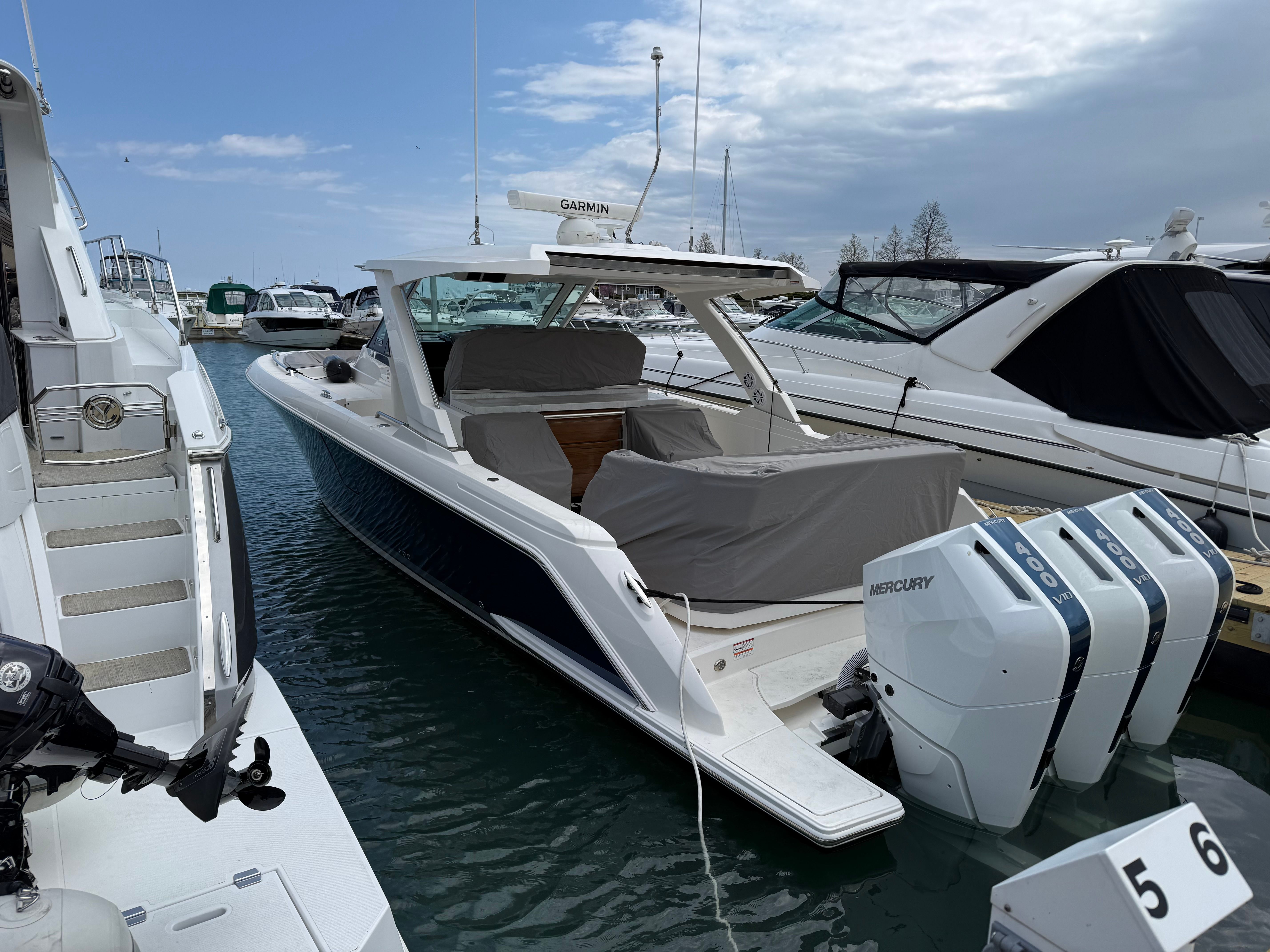 2024 Tiara Yachts 38 LS - 4