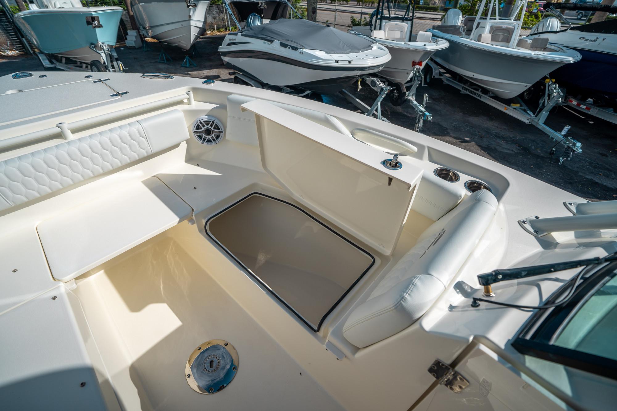 2025 Cobia 240 Dual Console - 37