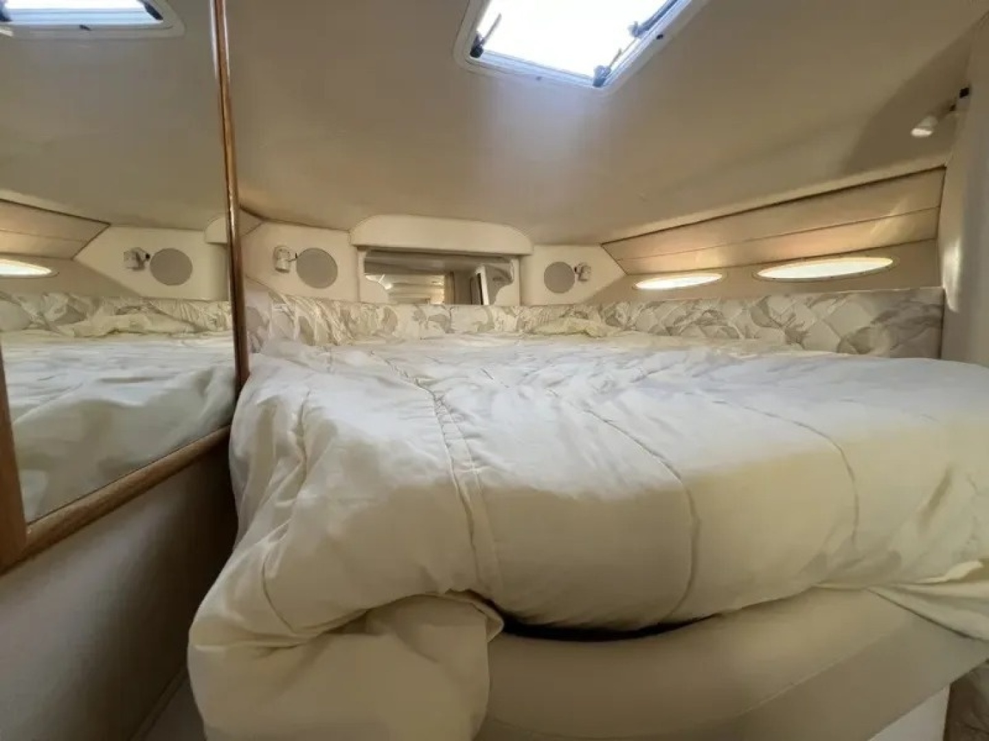 1999 Sea Ray Sundancer 340 - Image 16