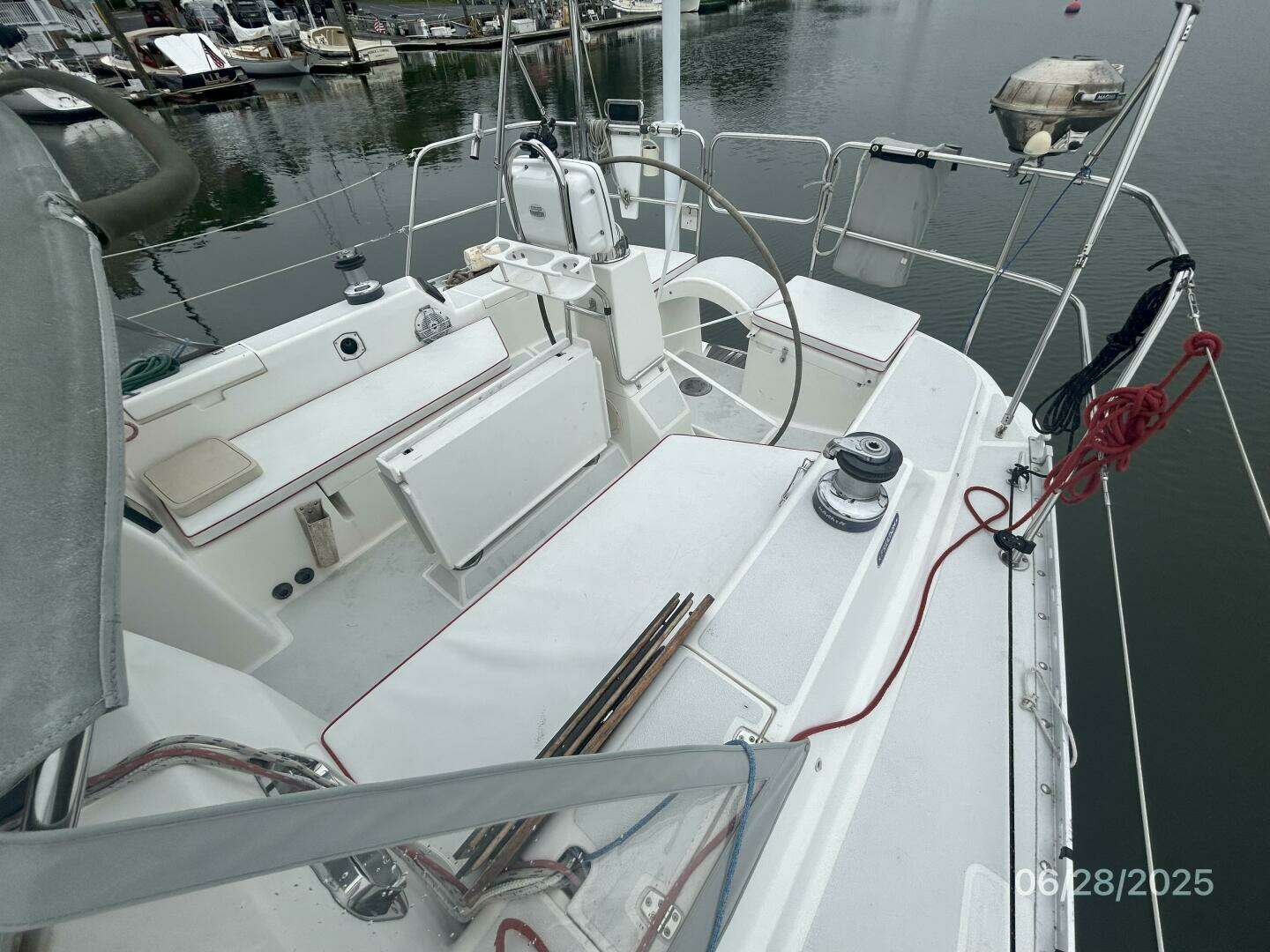 1995 Freedom 40/40 - Image 26