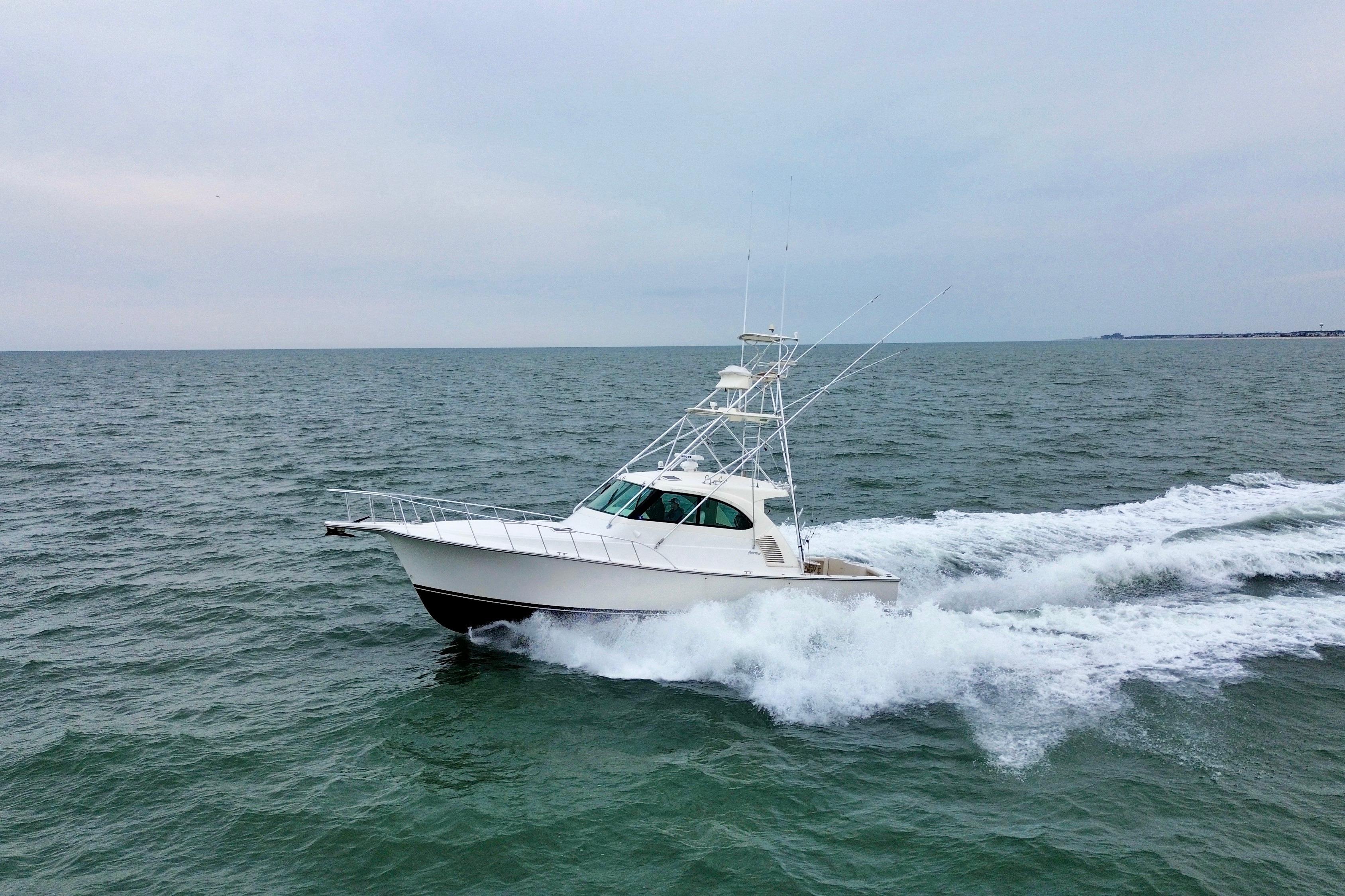 2013 Henriques 42 Express Hardtop