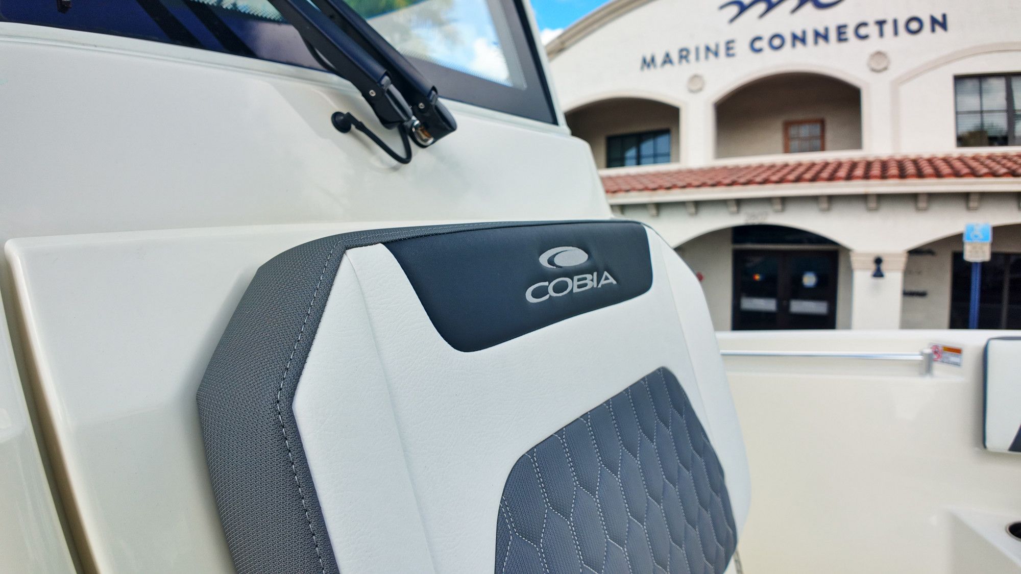 2027 Cobia 245 Center Console - 30
