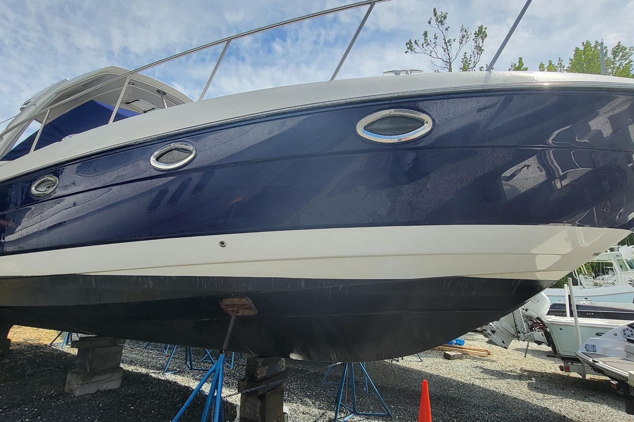 2008 Monterey 350 Sport Yacht