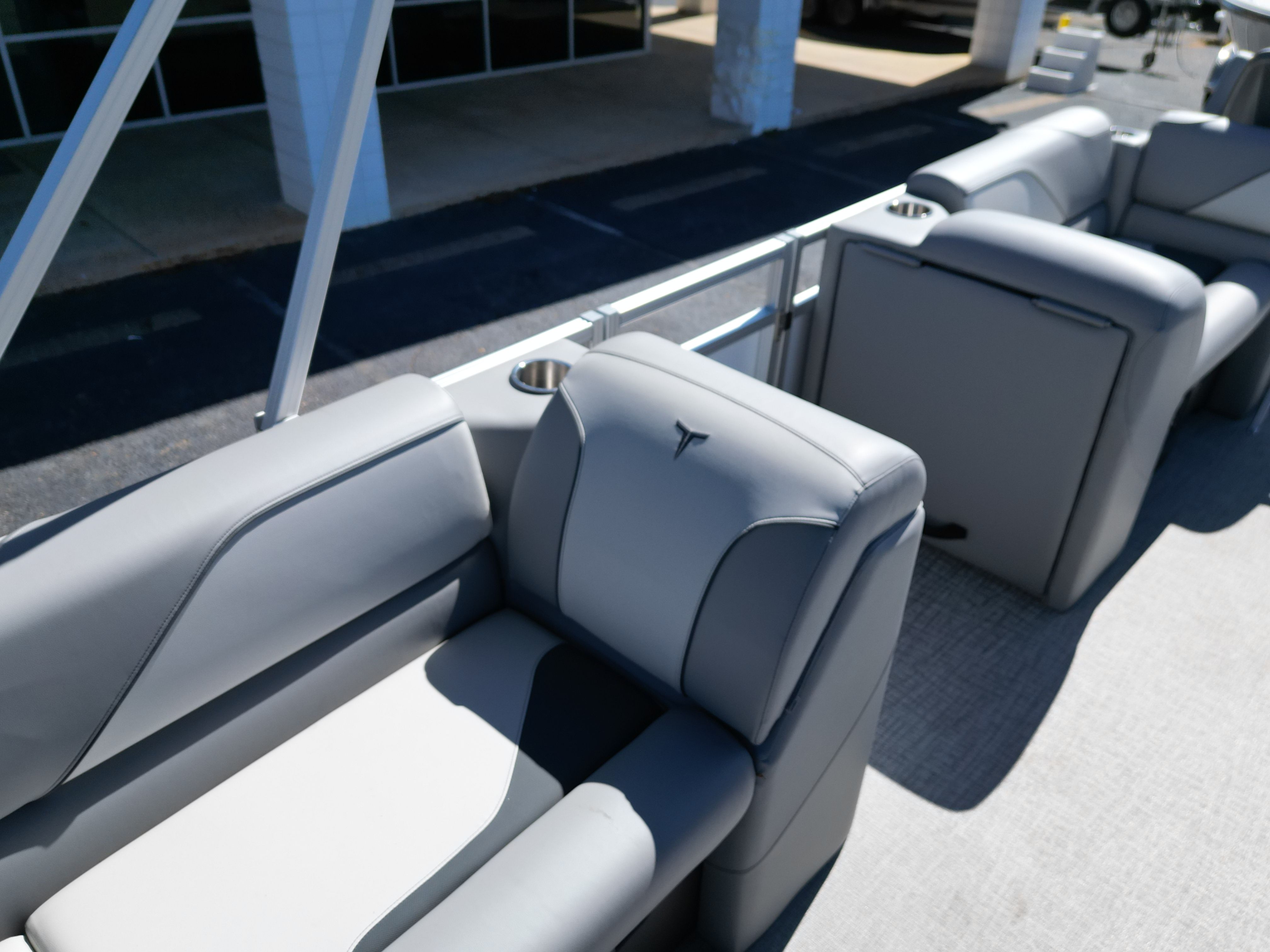 2025 Tahoe SPT FNC23T - 48