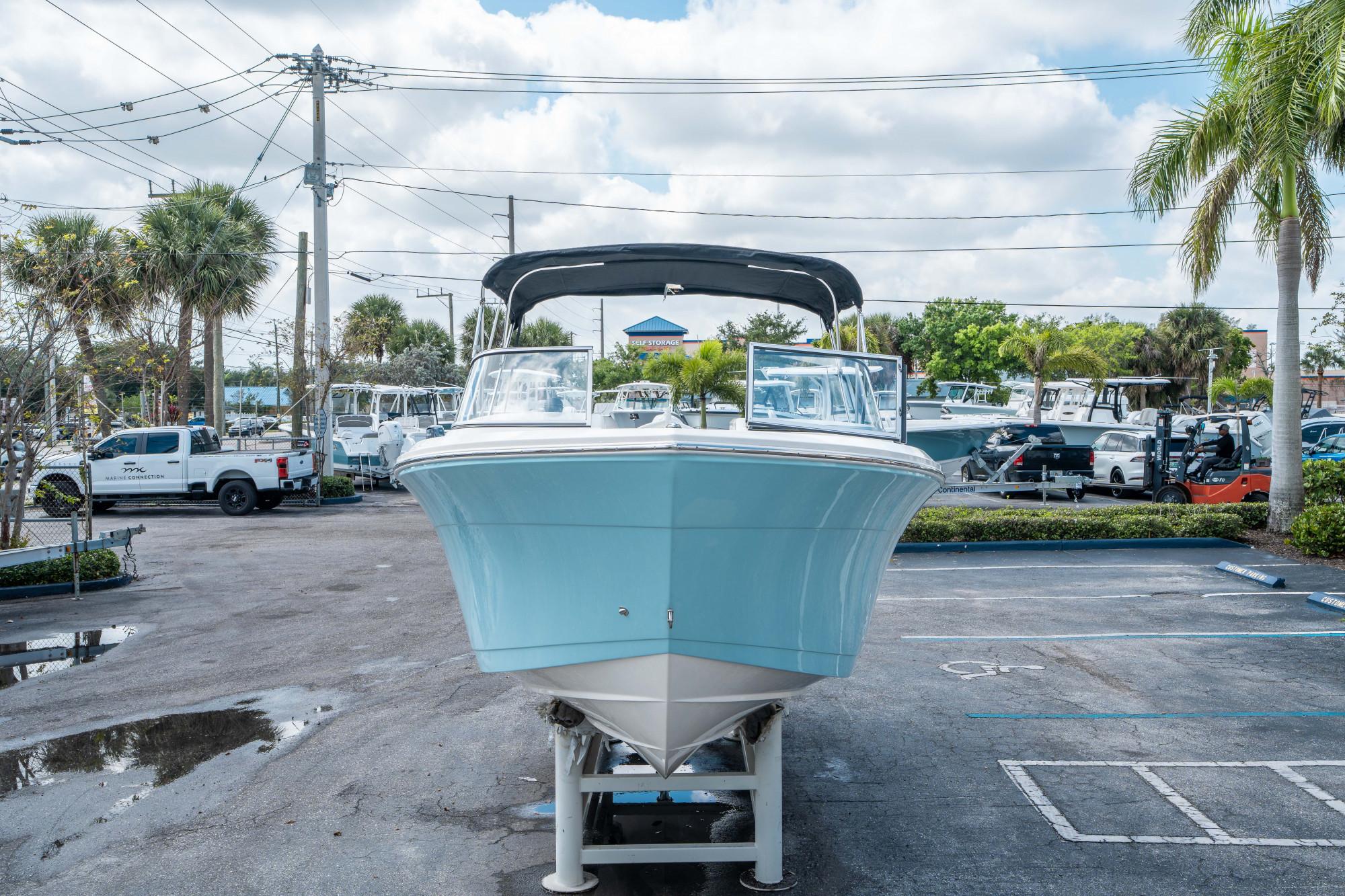 2024 Cobia 220 Dual Console - 7