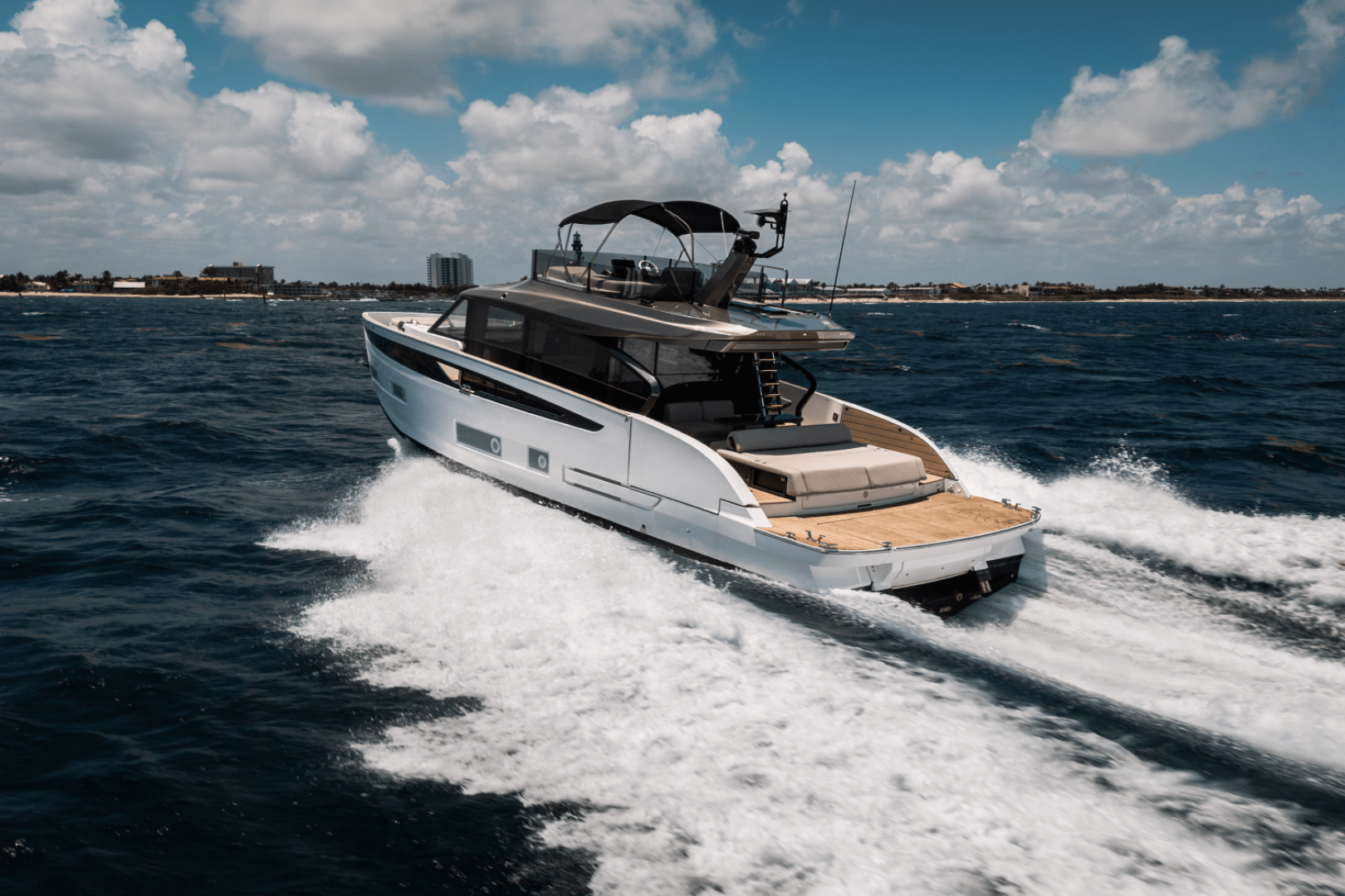 2025 Azimut Seadeck 6 - Image 7