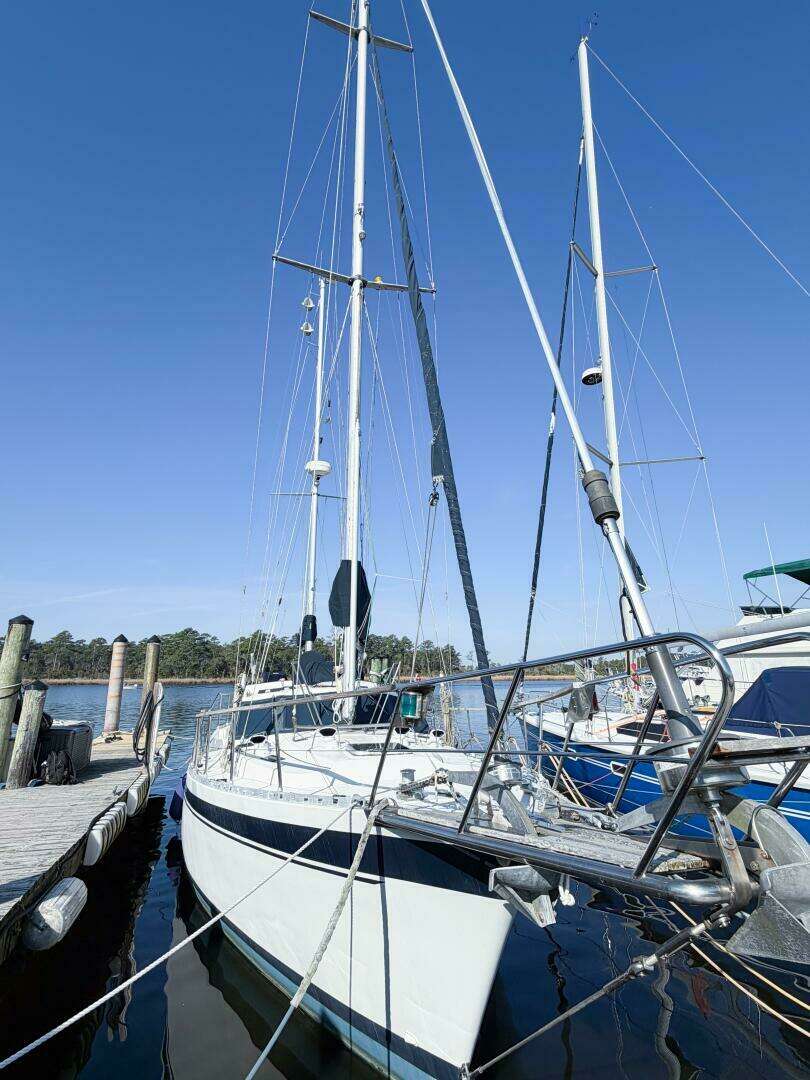 1986 Nauticat 40 Cutter Ketch Pilothouse - Image 5