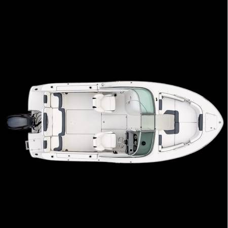 2022 Robalo R207 Dual Console - 24