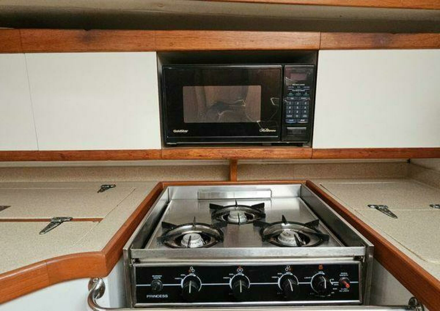 1995 Catalina 400 - Image 11