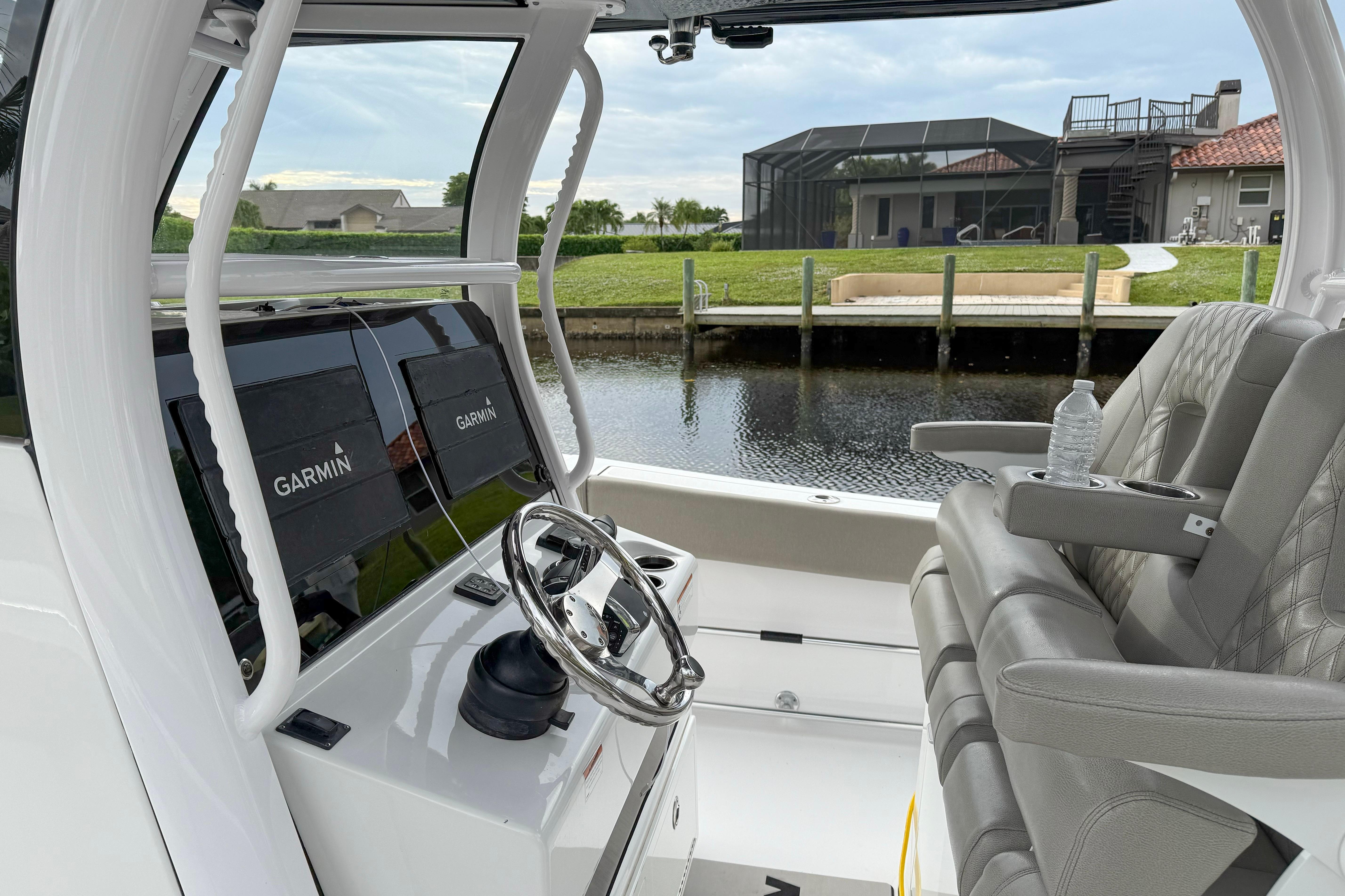 2023 Sportsman Open 322 Center Console