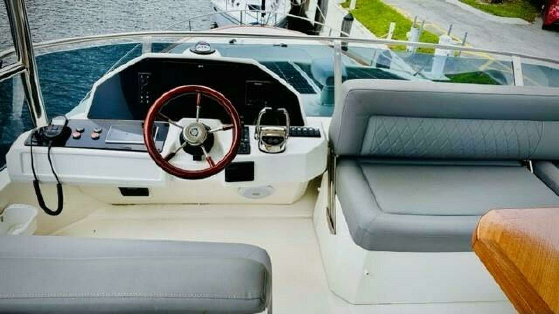 2022 Greenline 48 Diesel Flybridge with Hardtop - Image 25