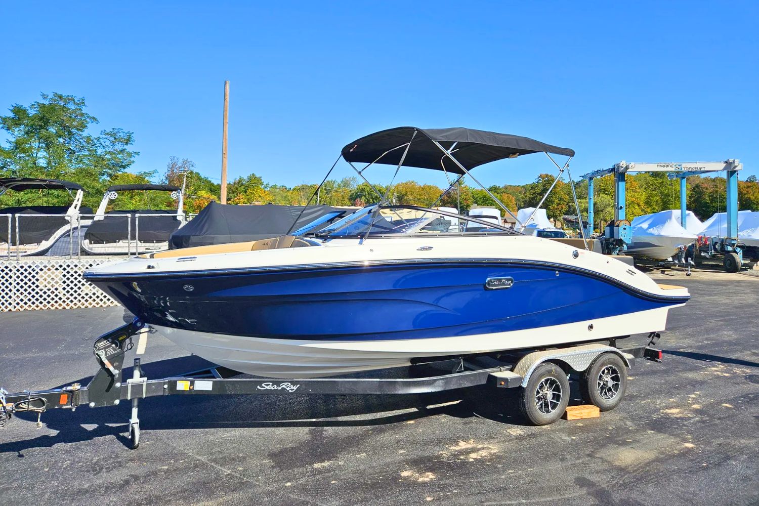 2026 Sea Ray SPX 210