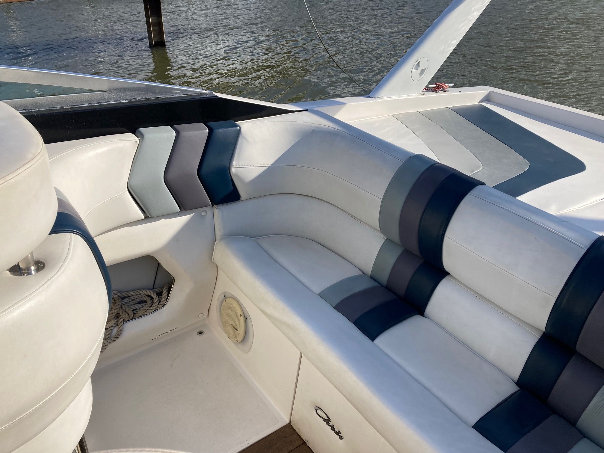 1986 Chris-Craft 260 Stinger - 5