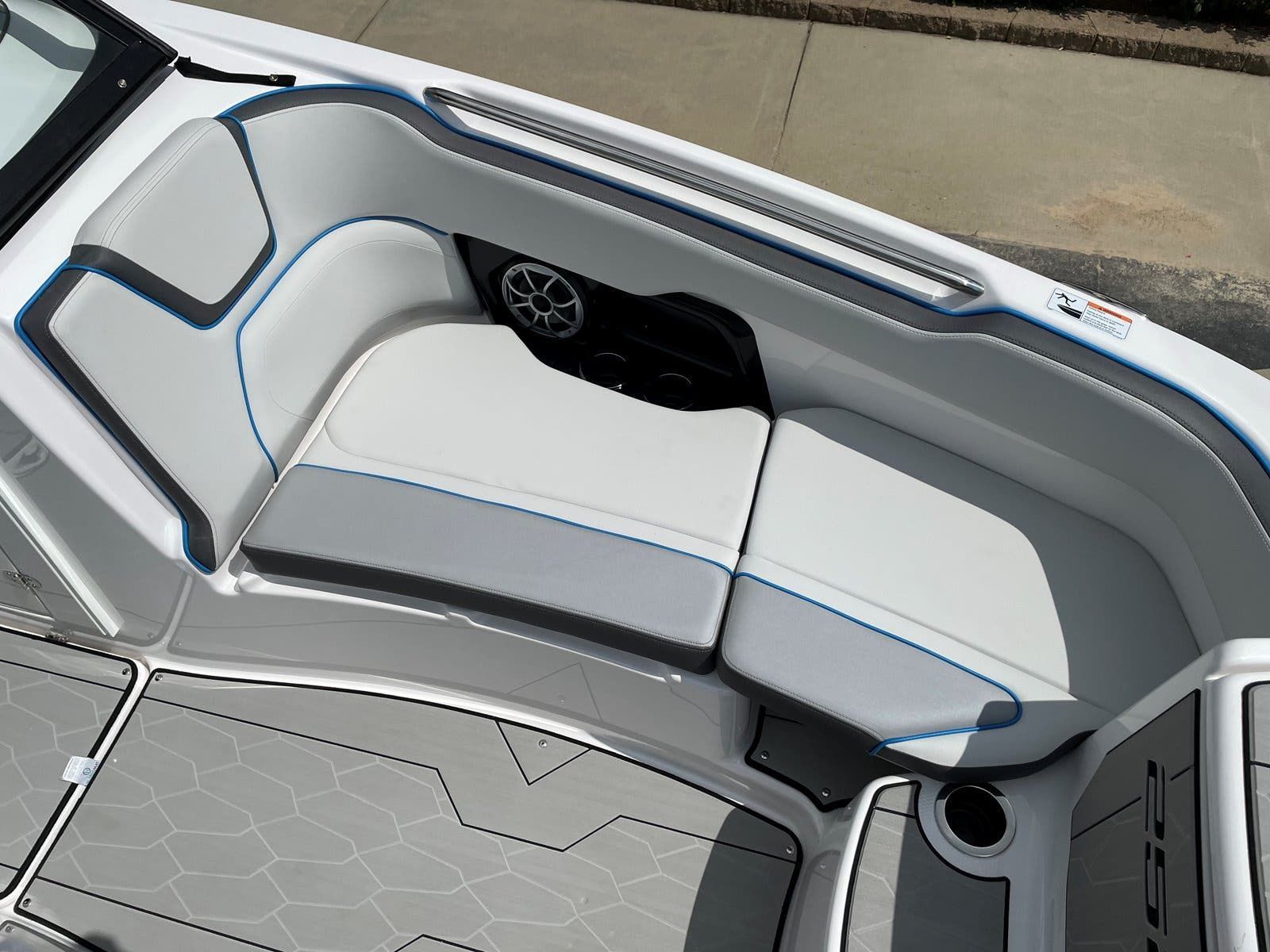 2021 Yamaha Boats 252XE - 14