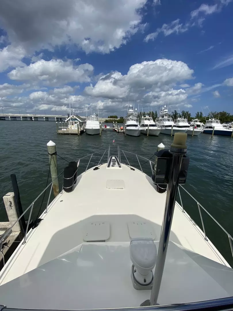 1986 Hatteras Sport Fish Convertible - Image 4