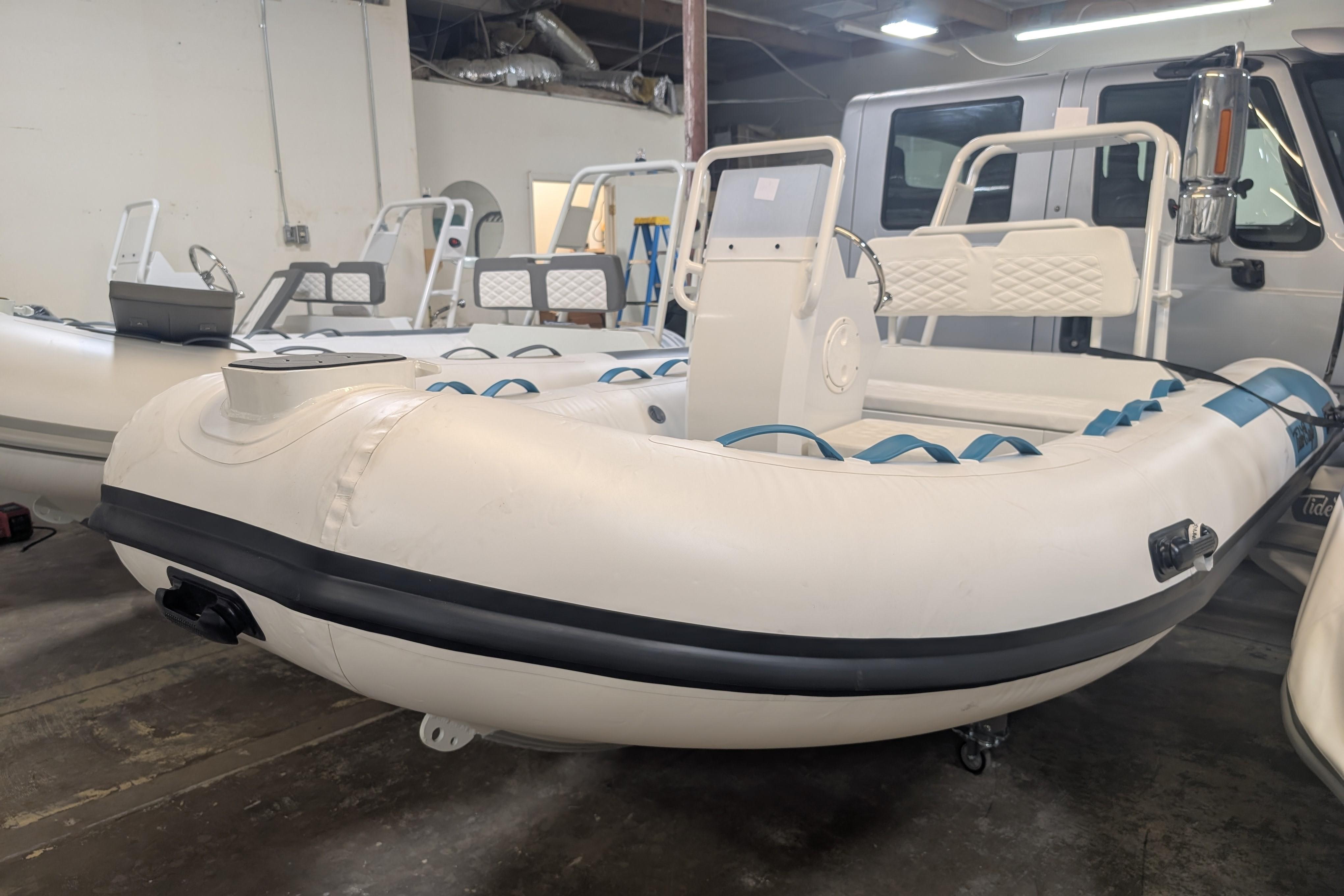 2026 Tide Craft Custom Teal, Black and White Nantucket 12