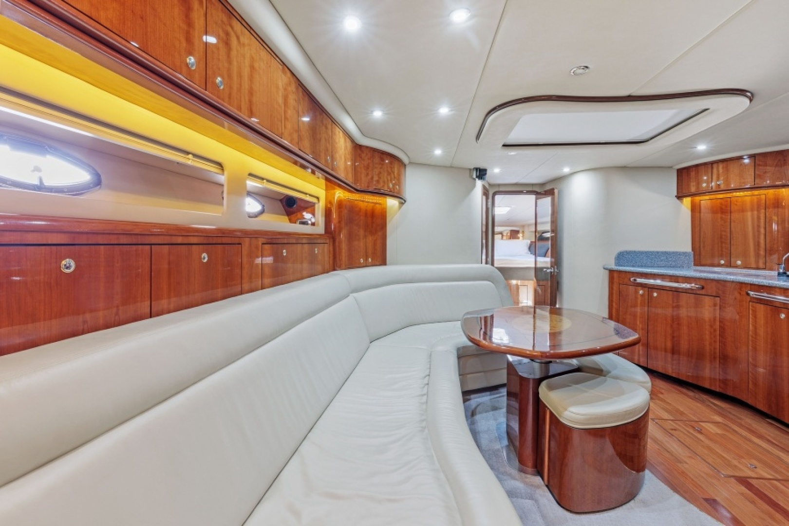 2002 Sea Ray 550 Sundancer - Image 15