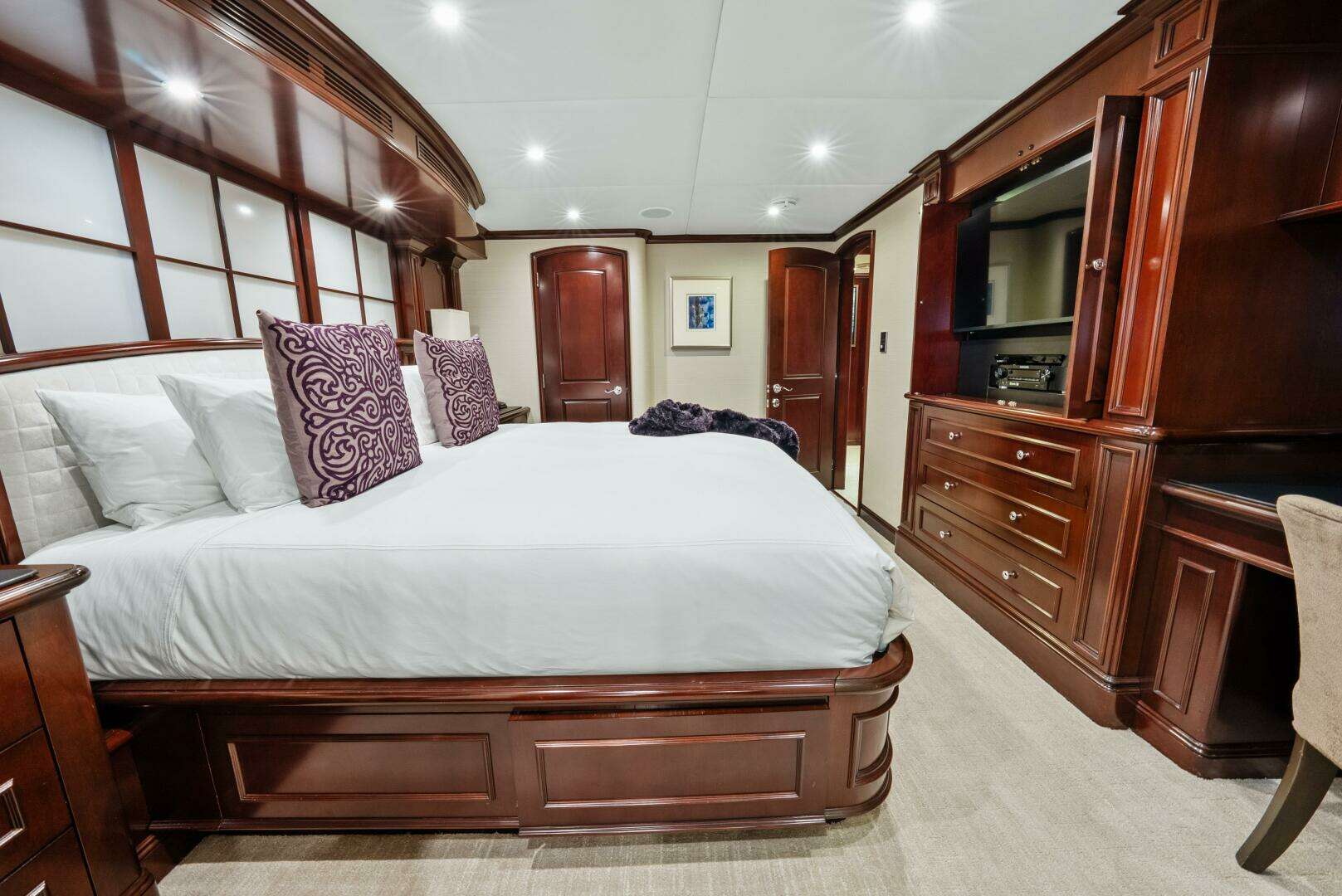 2005 Trinity Yachts Tri-Deck - Image 29