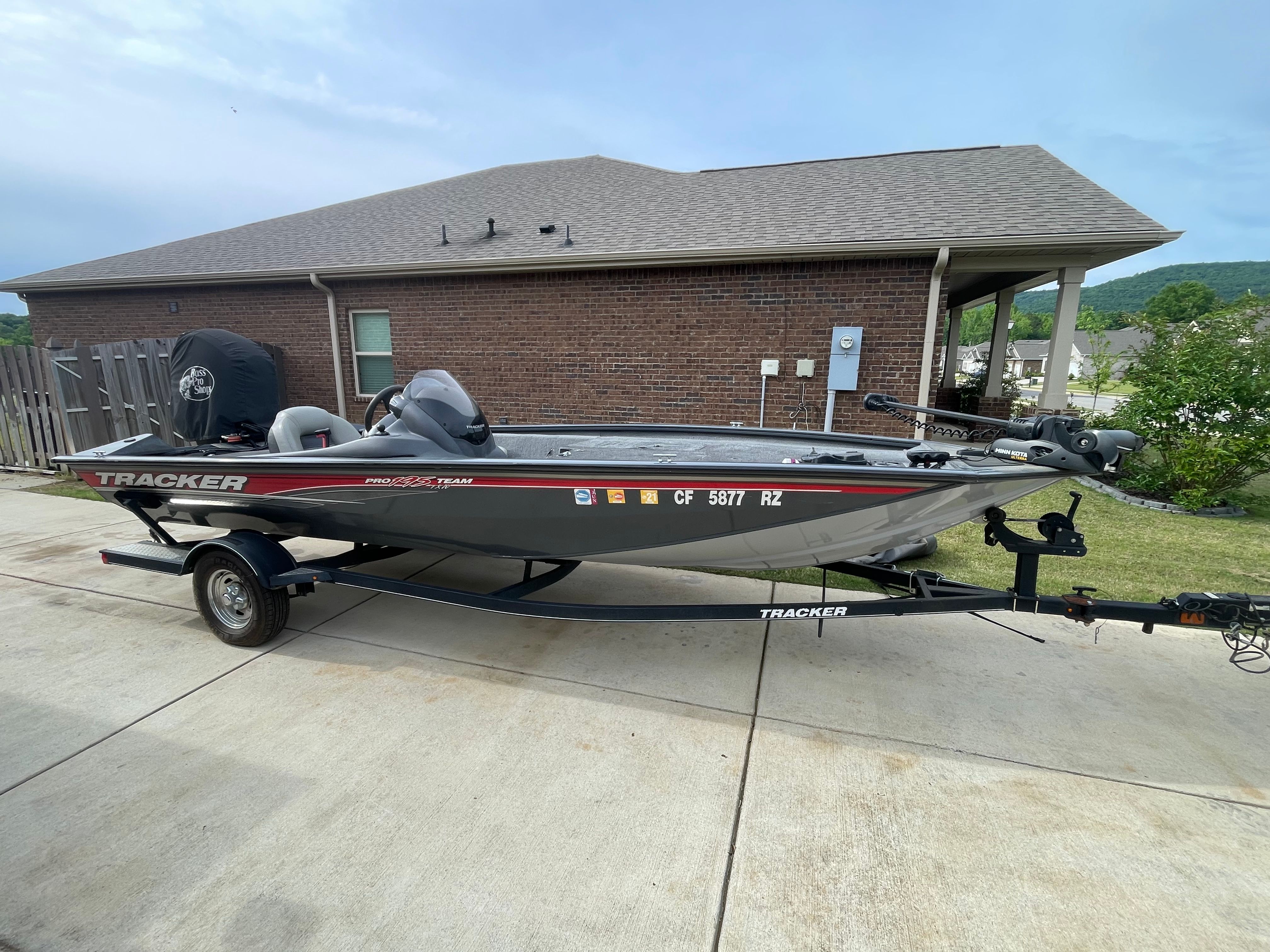 2017 Tracker Pro Team 195 TXW
