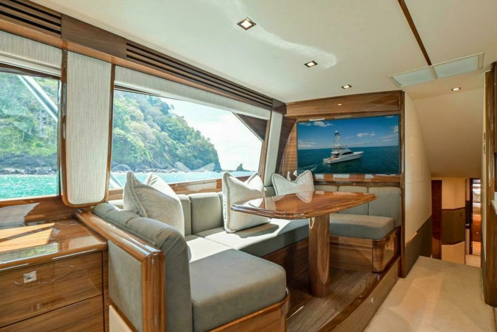 2023 Viking 64 Convertible - Image 17