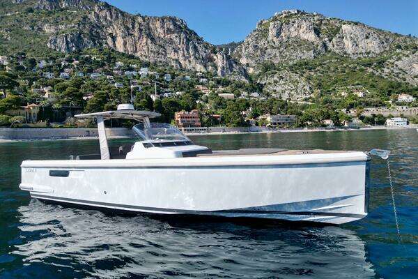 2017 Hanse Fjord 36’ Open