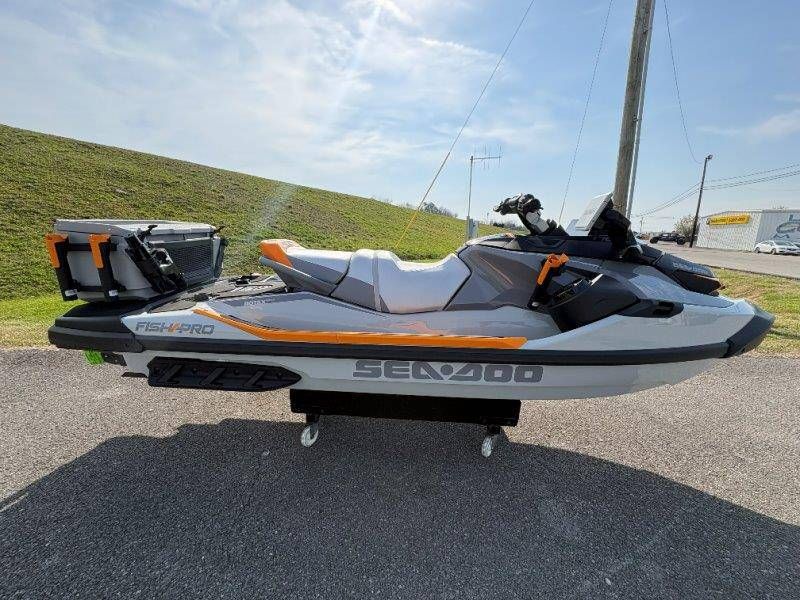 2026 Sea-Doo FishPro Trophy 170 w/ Sound - 2