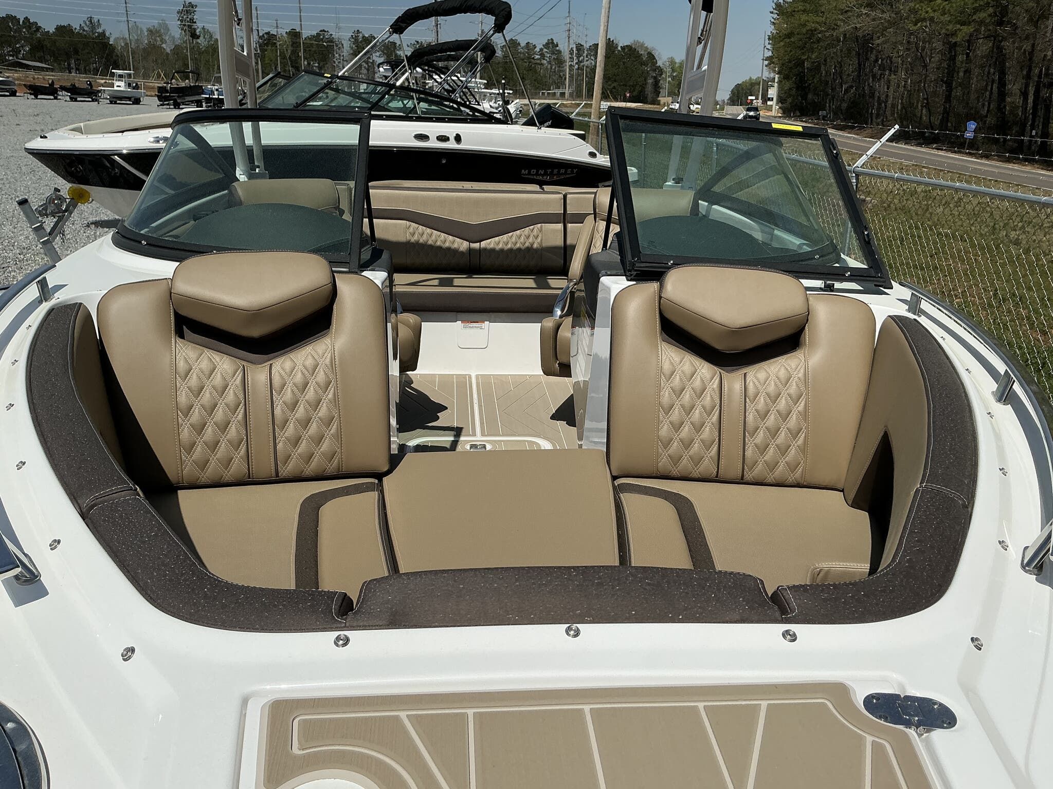 2025 Monterey 218SS Super Sport - 3