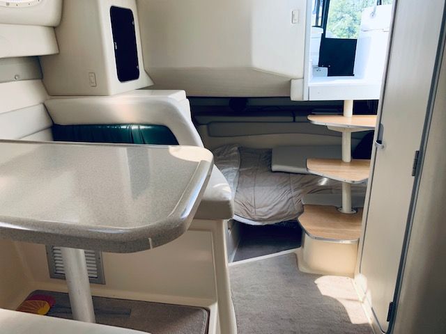 1999 Wellcraft 3000 Martinique - 15