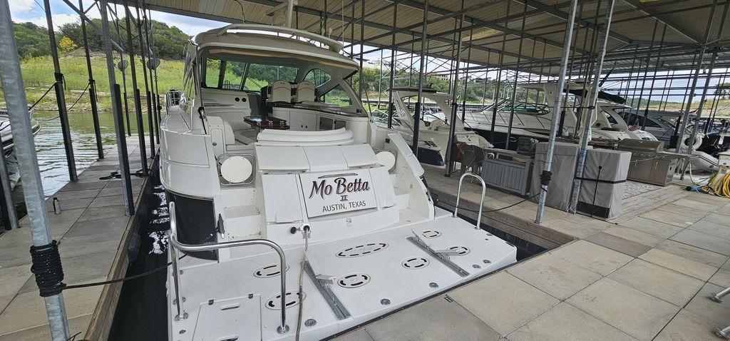 2011 Cruisers Yachts 540 Express