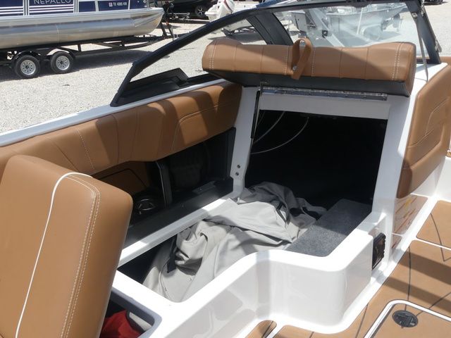 2023 Malibu Wakesetter 23 LSV - 33