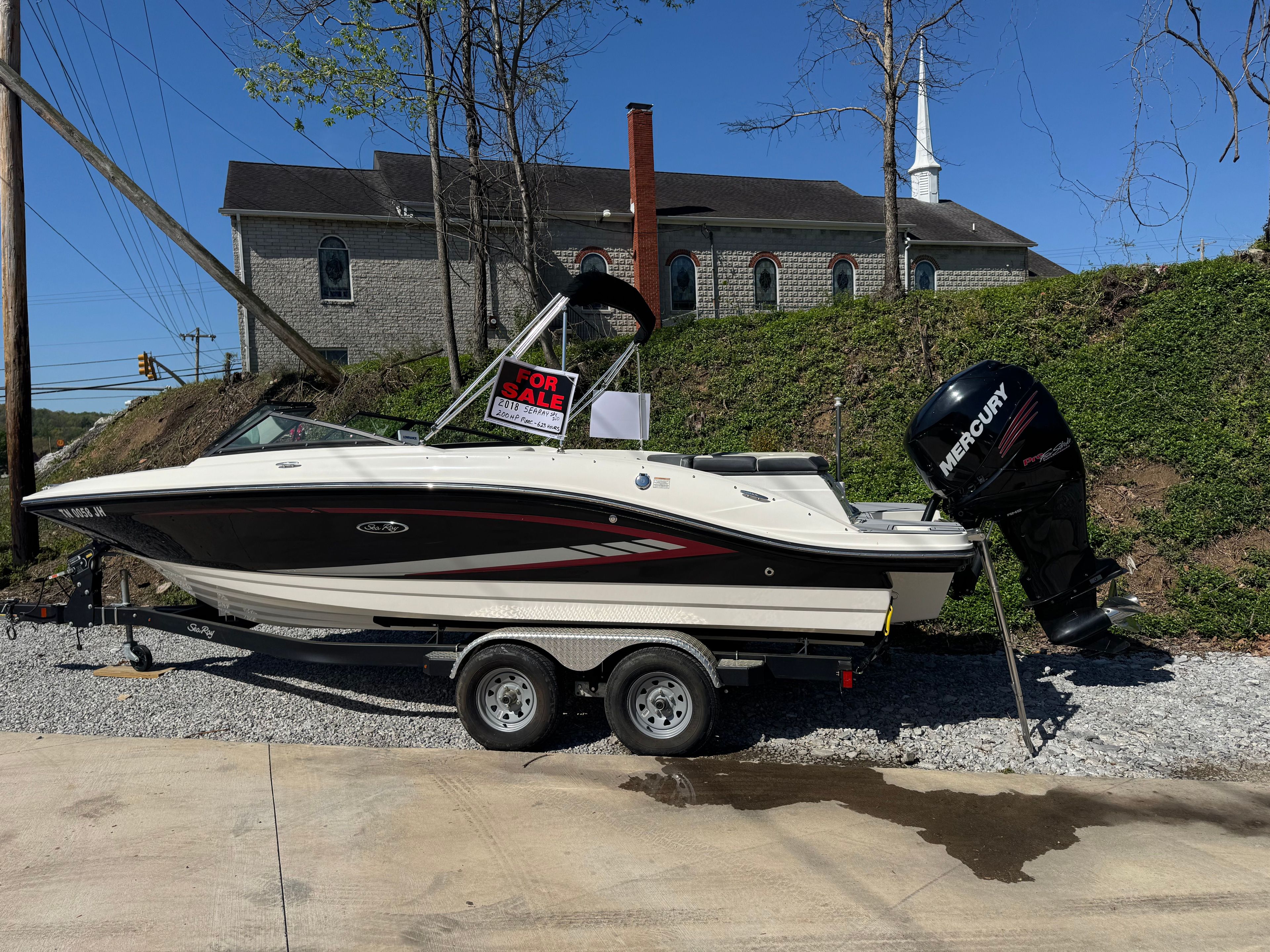 2018 Sea Ray SPX 210 Outboard