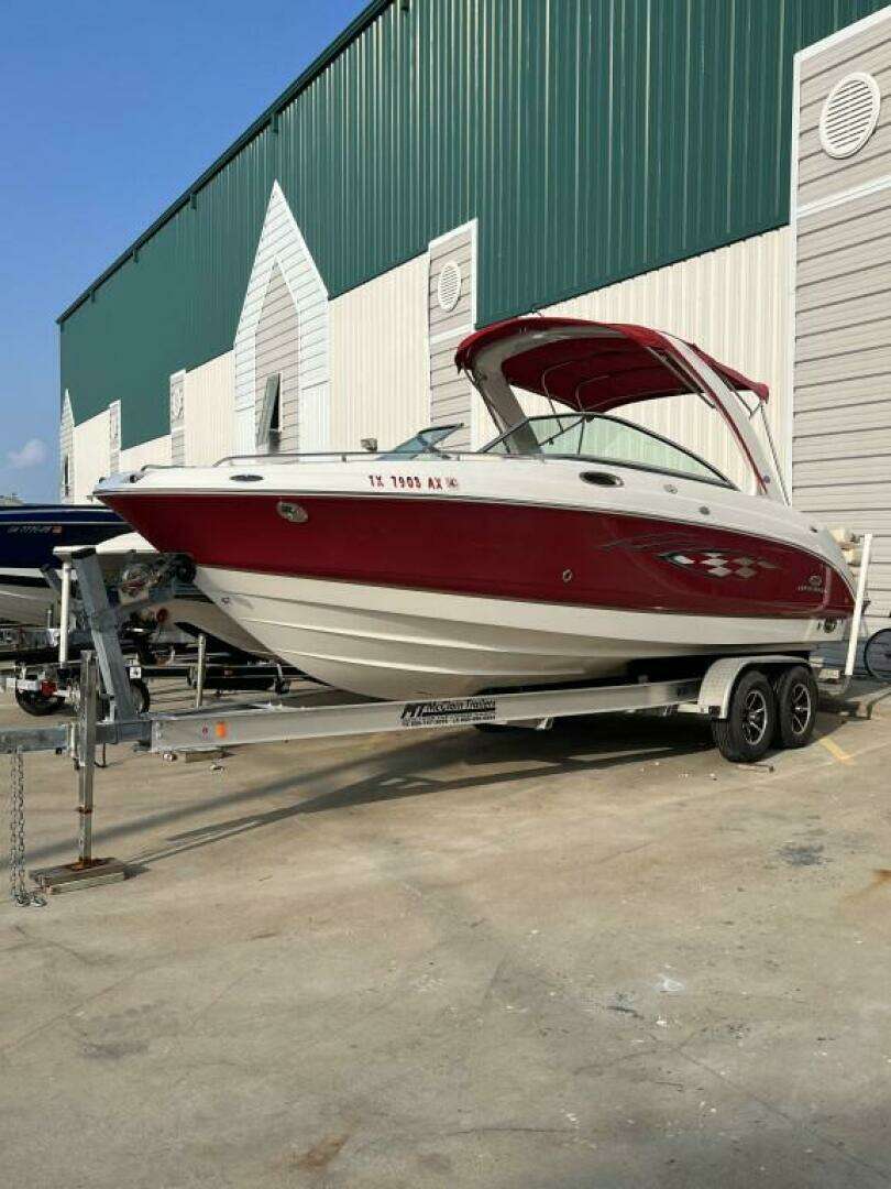 2006 Chaparral 256 SSi - Image 15