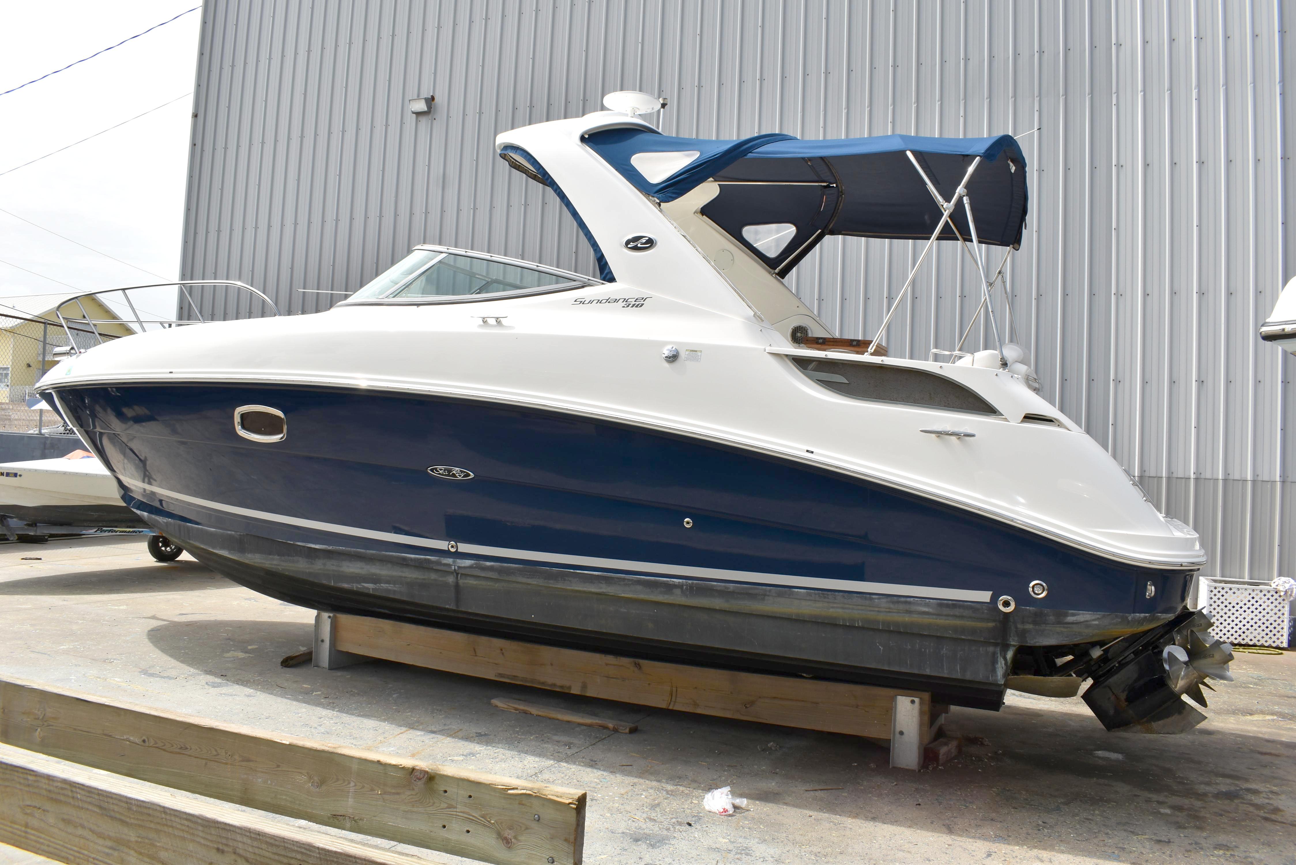 2011 Sea Ray Sundancer 310