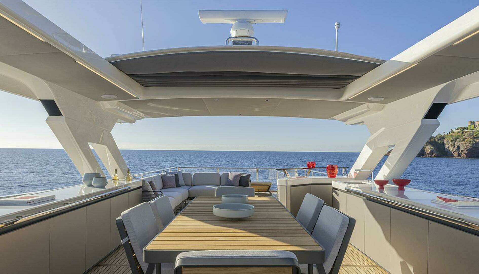 2027 Absolute Navetta 75 - Image 12